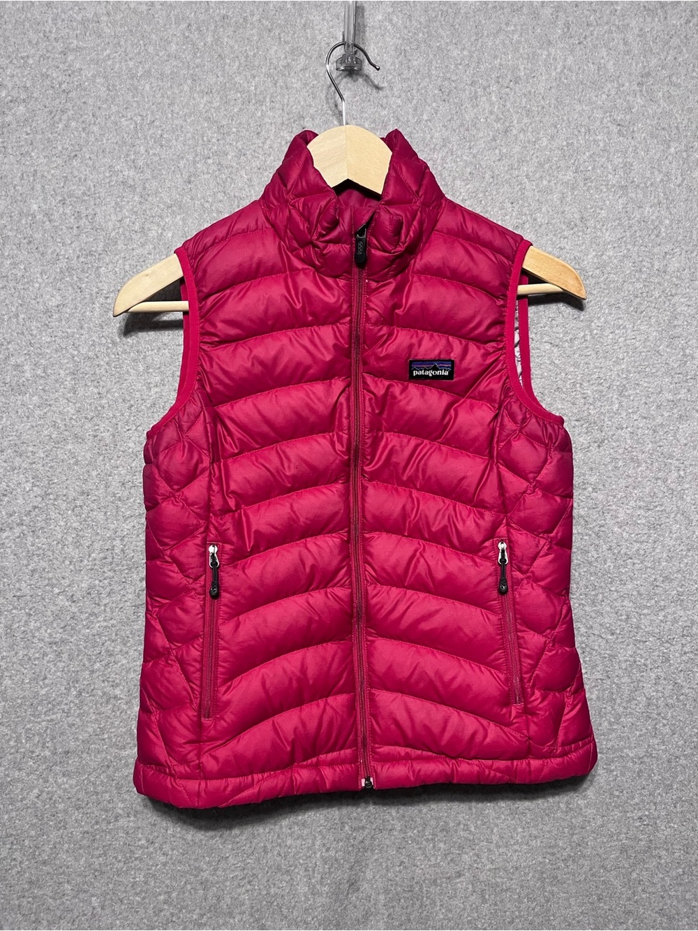 Patagonia Down Sweater Vest Women’s XS Berry Pink 800 Fill Goose Down Full Zip